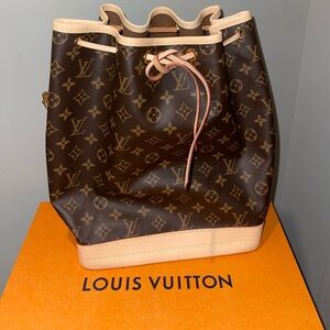 LOUIS VUITTON - New/Unused Noe Monogram bag.